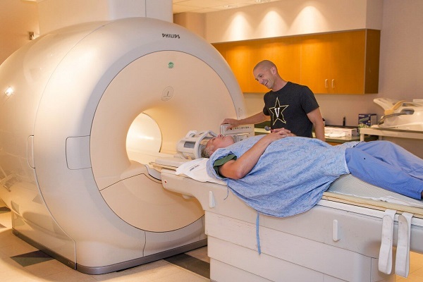 Hình ảnh chụp cộng hưởng từ (MRI)