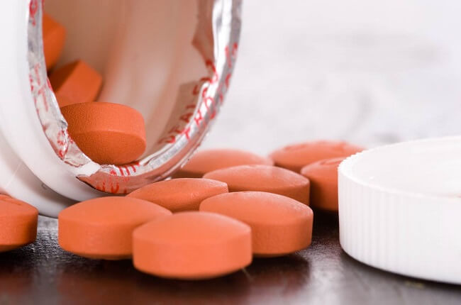 Thuốc ibuprofen thuộc nhóm thuốc chống viêm không steroid