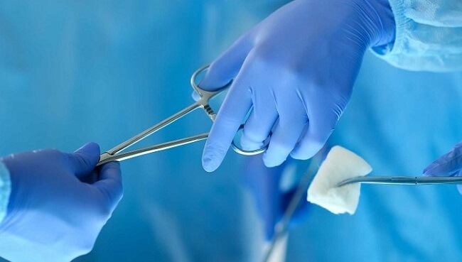 Phẫu thuật cắt bỏ gai xương