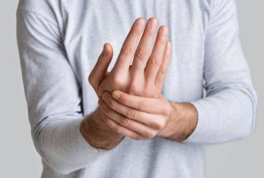 Những bài tập điều trị hội chứng ống cổ tay bạn nên biết