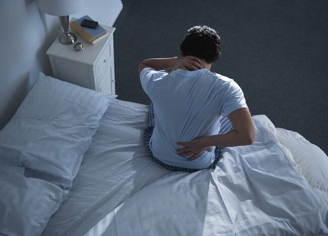 Cách ngủ khi bị viêm cột sống dính khớp
