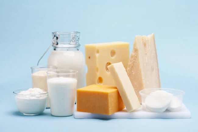 Sữa và các chế phẩm từ sữa là nguồn cung cấp canxi dồi dào